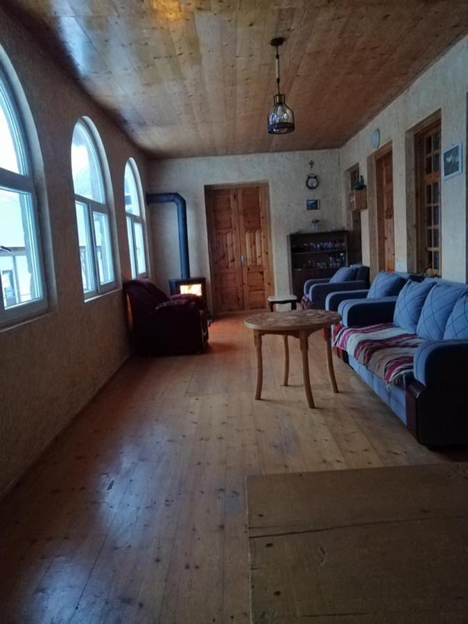 מסטיה Irma Beso & Aleko Khergianis Guesthouse מראה חיצוני תמונה