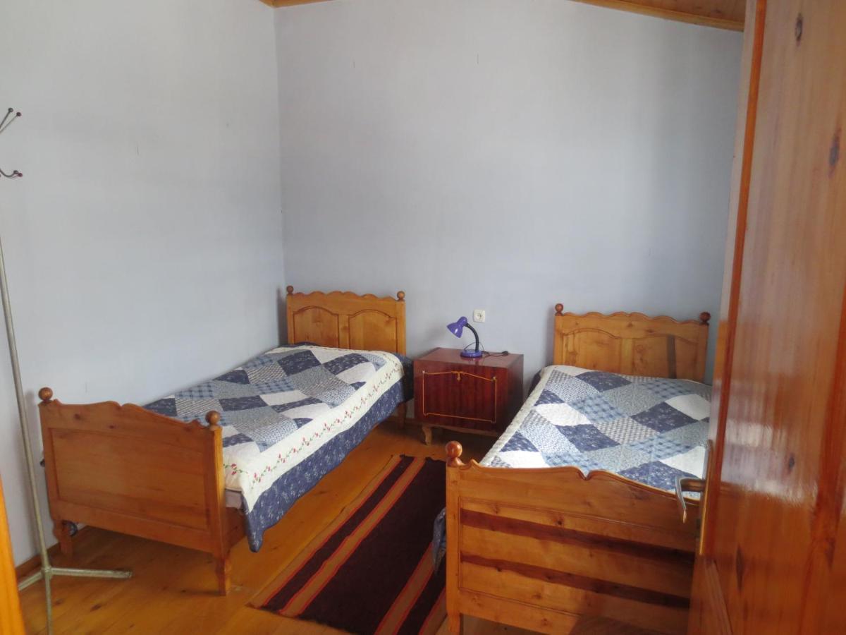 מסטיה Irma Beso & Aleko Khergianis Guesthouse מראה חיצוני תמונה