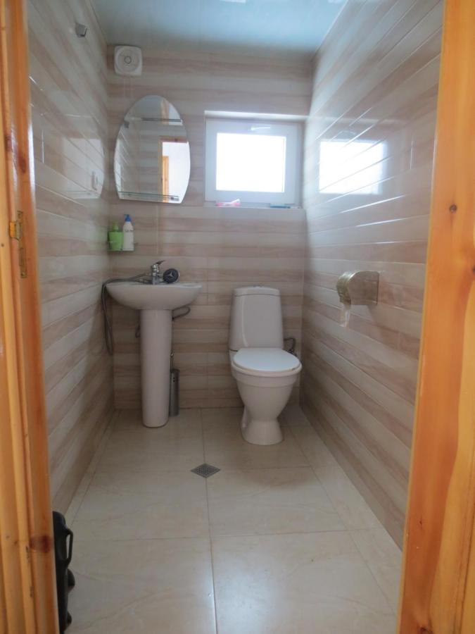 מסטיה Irma Beso & Aleko Khergianis Guesthouse מראה חיצוני תמונה
